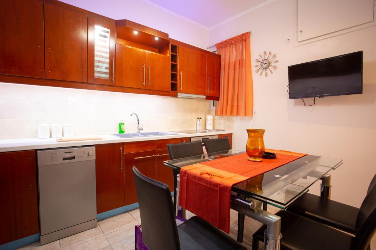 Efis Apartment Down Town Perfect Location 纳弗帕克托斯 外观 照片