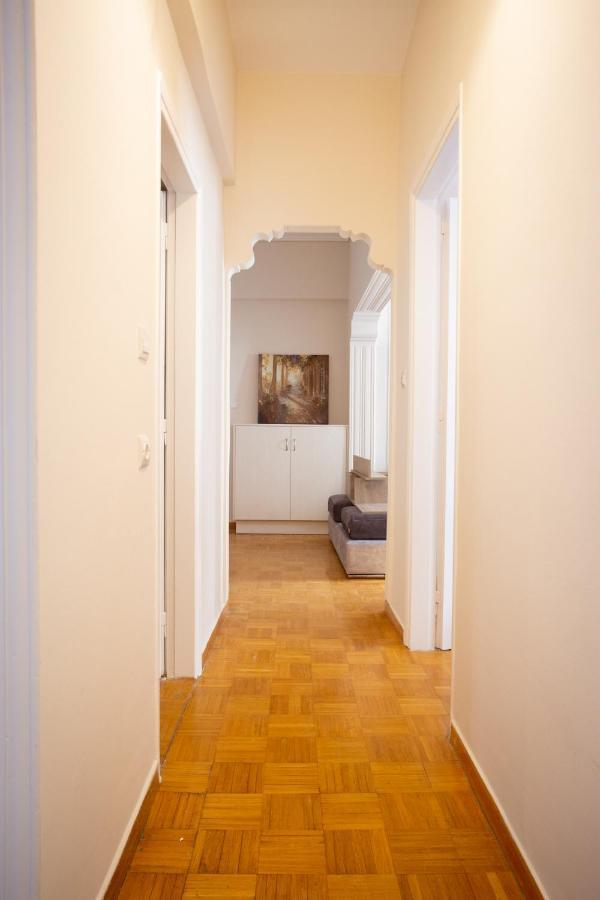 Efis Apartment Down Town Perfect Location 纳弗帕克托斯 外观 照片